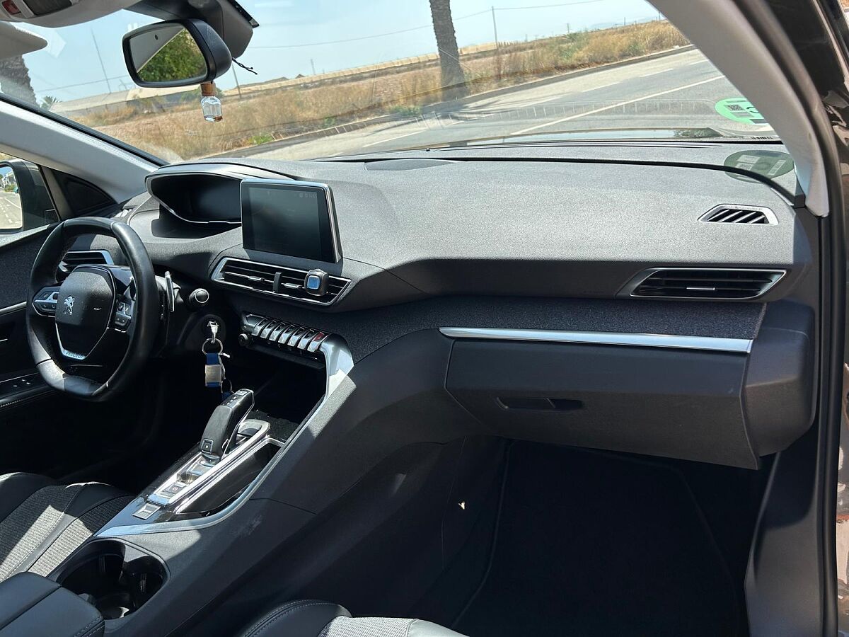 PEUGEOT 3008 ALLURE 1.2 E-THP AUTO SPANISH LHD IN SPAIN 95000 MILES SUPERB 2018